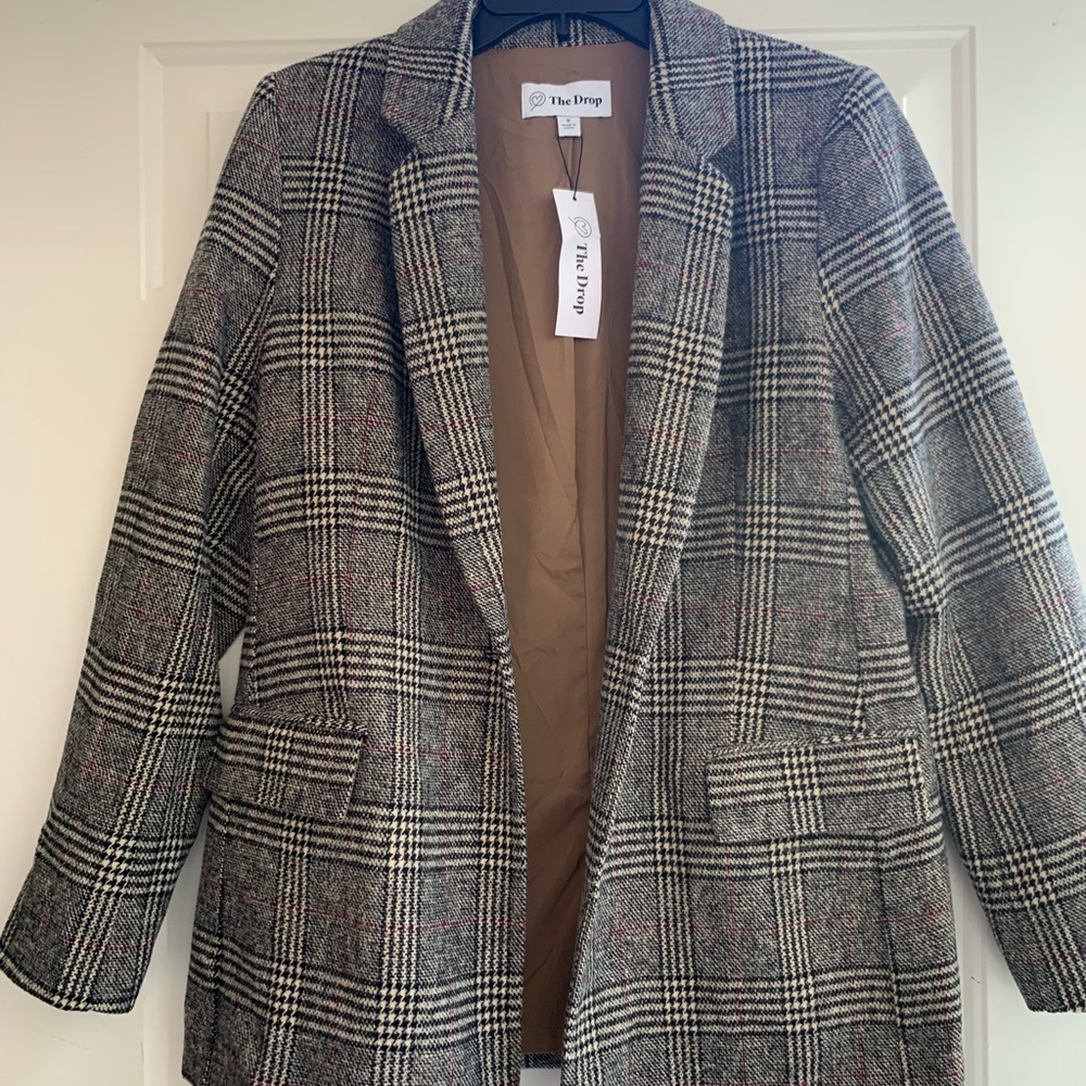 The Drop Women's Black and Gray Plaid Coat